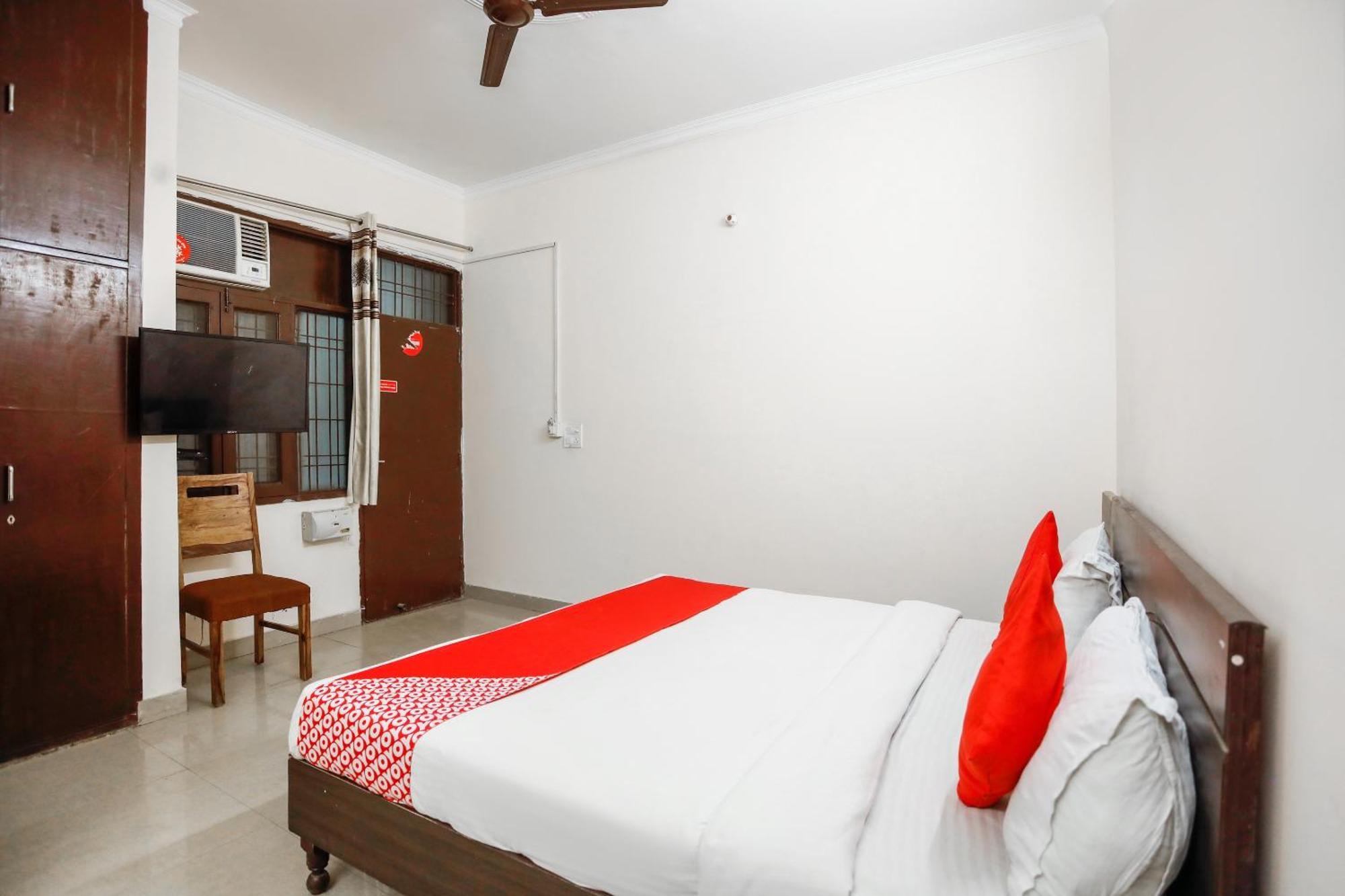 โอโย 71053 เอวี เรสซิเดนซ์ Hotel โนอิดา ภายนอก รูปภาพ