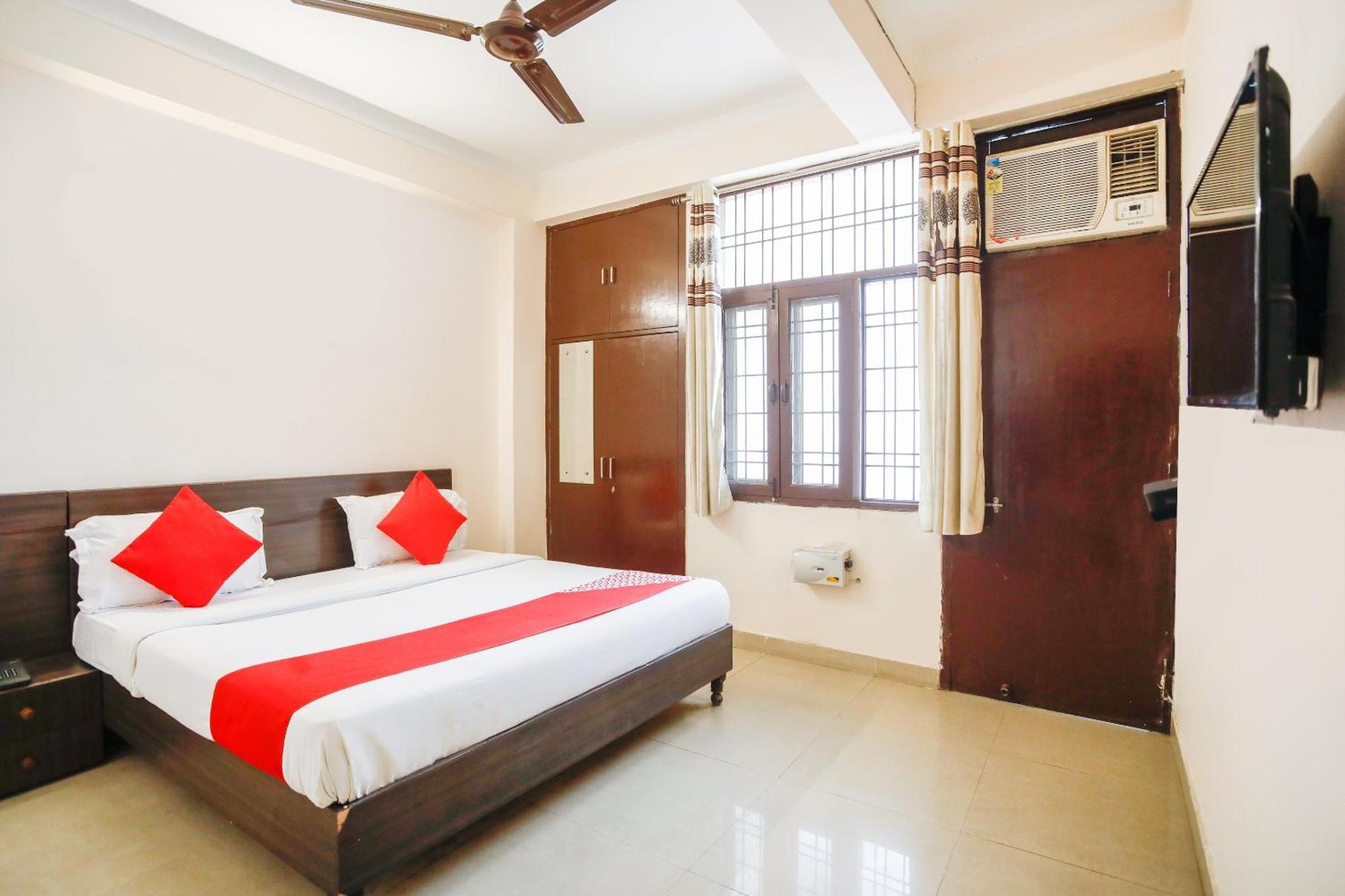 โอโย 71053 เอวี เรสซิเดนซ์ Hotel โนอิดา ภายนอก รูปภาพ